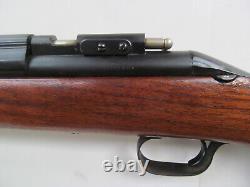 Fusil à air Sheridan 5mm. 20 calibres Plomb Modèle CLASSIQUE C en bois de luxe des années 1970