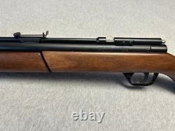 Fusil à air comprimé Crosman 397PA vintage fonctionnel, calibre .177, presque en parfait état