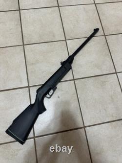 Fusil à air comprimé Gamo Cadet Delta 4,5 mm. 177 avec lunette et laser