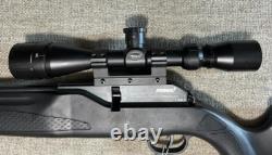 Fusil à air comprimé Hammerli 850 Air Magnum CO2 à répétition. Calibre .177, avec lunette BSA.