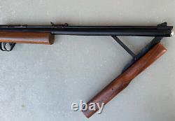 Fusil à air comprimé Sheridan Blue Streak C9A avec pompe pneumatique. Calibre 20 avec crosse en bois.