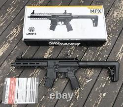 Fusil à air comprimé Sig Sauer MPX Gen2 .177 Calibre alimenté par CO2 AIRMPX177G2BLK