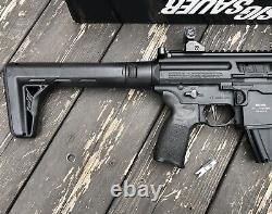 Fusil à air comprimé Sig Sauer MPX Gen2 .177 Calibre alimenté par CO2 AIRMPX177G2BLK
