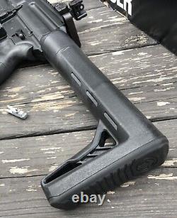 Fusil à air comprimé Sig Sauer MPX Gen2 .177 Calibre alimenté par CO2 AIRMPX177G2BLK