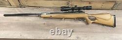 Fusil à air comprimé à canon basculant Benjamin Trail NP XL 1100 en bois dur. Calibre 22 avec lunette.