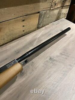 Fusil à air comprimé à canon basculant Benjamin Trail NP XL 1100 en bois dur. Calibre 22 avec lunette.