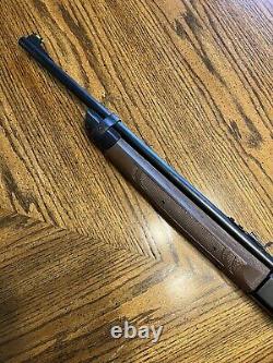 Fusil à air comprimé à plomb Crosman 2200 Magnum 22 Calibre Modèle 2200A Vintage Voir Description