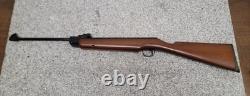 Fusil à air comprimé à plombs Beeman C1 vintage. Calibre .177