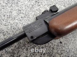Fusil à air comprimé à plombs Beeman C1 vintage. Calibre .177