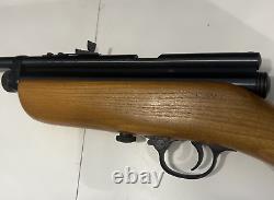 Fusil à air comprimé à plombs Crosman 180 de calibre .22 vintage