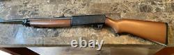 Fusil à air comprimé vintage rare Crosman modèle 1. Calibre .22 testé, impact fort.