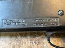 Fusil à air comprimé vintage rare Crosman modèle 1. Calibre .22 testé, impact fort.