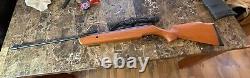 Fusil à plomb Crosman Storm XT 177 Cal 1200FPS avec lunette Gamo 22 tire FORT.