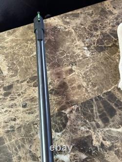 Fusil à plomb Crosman Storm XT 177 Cal 1200FPS avec lunette Gamo 22 tire FORT.