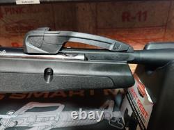 GAMO Swarm Whisper 10x. 177 Calibre Carabine à air à canon cassant avec lunette et plombs (B50)