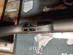 GAMO Swarm Whisper 10x. 177 Calibre Carabine à air à canon cassant avec lunette et plombs (B50)