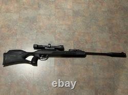 Gamo. Carabine à air comprimé calibre 177 Varmint à détente avec lunettes de visée, 10 coups