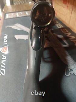 Gamo Swarm Whisper. Carabine à air multishot calibre .177 avec lunette et chargeur (R1)