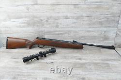Hatsan Mod 95 Carabine à air à ressort Combo noyer Lunette 3-9X32 Cal. 177 1300 fps