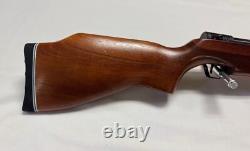 Mendoza 577 Carabine à air. Calibre .177 (Importation Crosman)