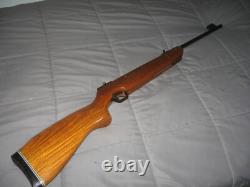 Mendoza. Carabine à plomb de calibre 4,5 mm modèle RM377 à canon basculant en excellent état