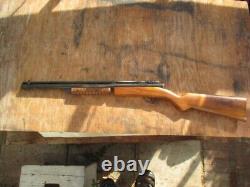 Modèle exceptionnel de fusil à air comprimé BENJAMIN FRANKLIN Calibre 312.22