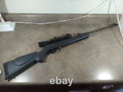 NOUVEAU Gamo Shadow 100.177 Caliber Carabine à plombs avec étui