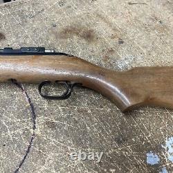 Produits Vintage Sheridan Inc. Blue Streak. Carabine à air comprimé de calibre 5mm.