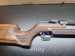 Rare Benjamin Cayden. Carabine à air PCP de calibre 25 n'a jamais été produite.