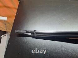 Rare Benjamin Cayden. Carabine à air PCP de calibre 25 n'a jamais été produite.