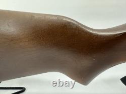 Smith et Wesson 77A. Carabine à air calibre .22