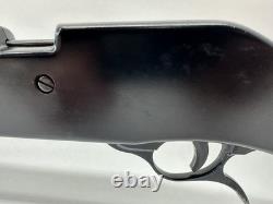 Smith et Wesson 77A. Carabine à air calibre .22