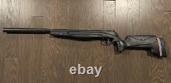 Stoeger S8000-E TAC Carabine à air comprimé Calibre .22 avec lunette 3-9x40 - Lire la description