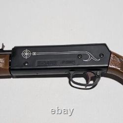 Superbe fusil à air comprimé Crosman Model 2200 Magnum de calibre .22 vintage.