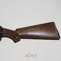 Superbe fusil à air comprimé Crosman Model 2200 Magnum de calibre .22 vintage.