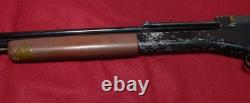 Très bon carabine à air comprimé Crosman Model 102, calibre 22, à répétition à levier, reconditionnée.