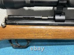 VTG 1997 Benjamin (Crosman) Blue Streak C9A 5mm. Carabine à air comprimé de calibre 20.