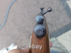 VTG Crosman modèle 180 Carabine à plombs CO2. 1956-62 Sécurité à verrouillage transversal