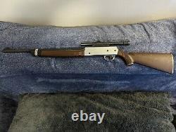Vintage Chrome Crosman 2200 Magnum. 22 Cal Air Rifle. Dans Les Années 1970